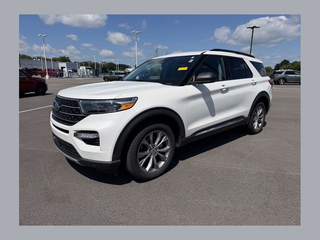 2021 Ford Explorer XLT — photo 1 of 19