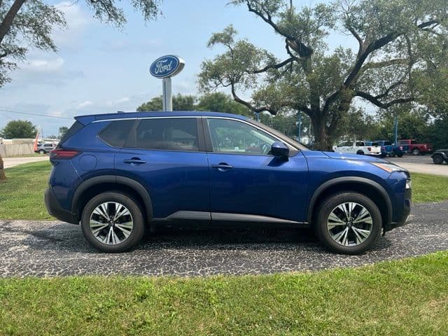 2023 Nissan Rogue SV — photo 1 of 25