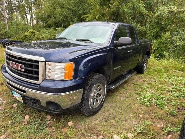 2010 GMC Sierra 1500 SL — photo 1 of 29