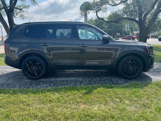 2022 Kia Telluride EX — photo 1 of 27