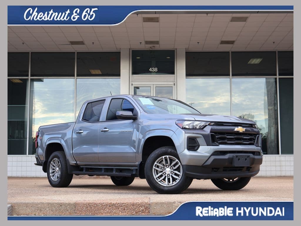 2026 Chevrolet Colorado 4WD LT — photo 1 of 41