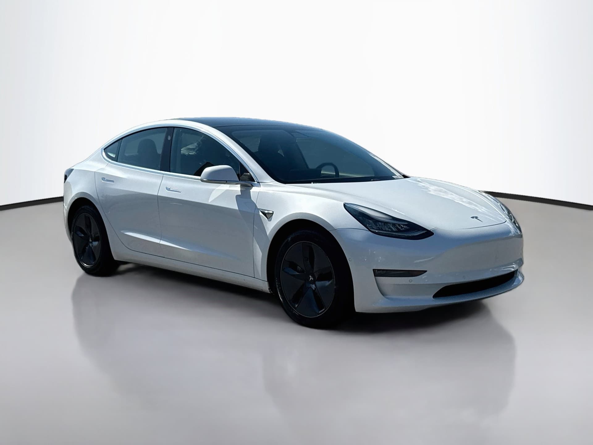 2020 Tesla Model 3 Long Range — photo 1 of 30