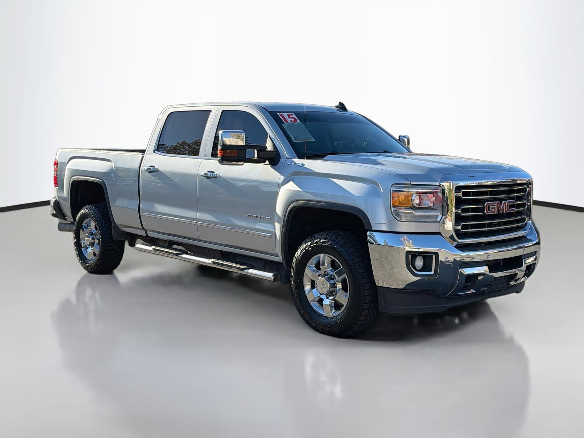 2015 GMC Sierra 2500HD SLT — photo 1 of 36