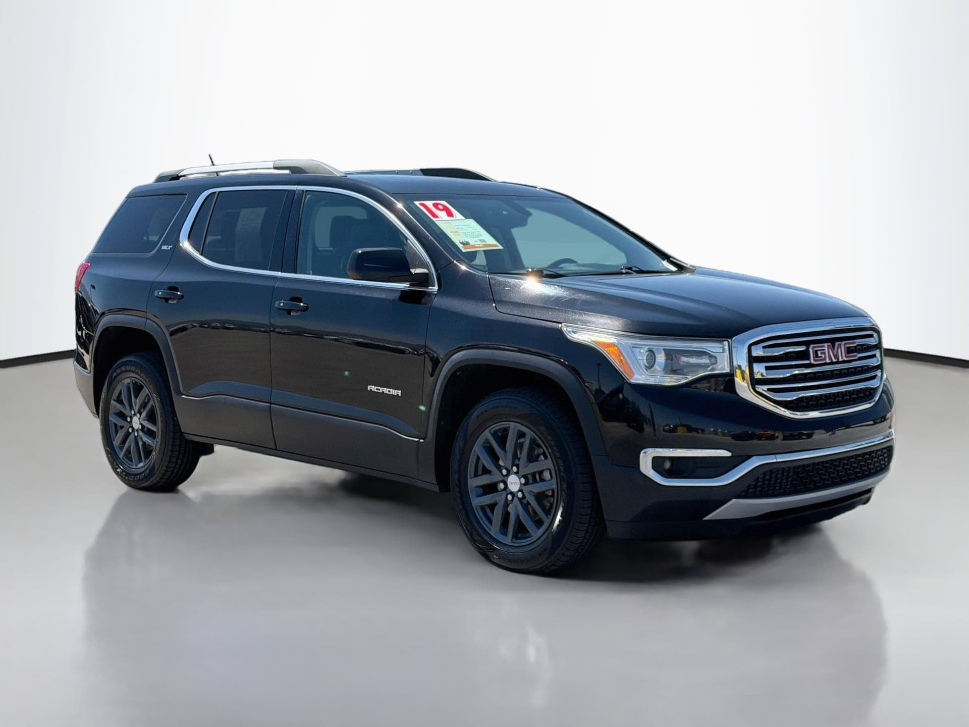 2019 GMC Acadia SLT — photo 1 of 40