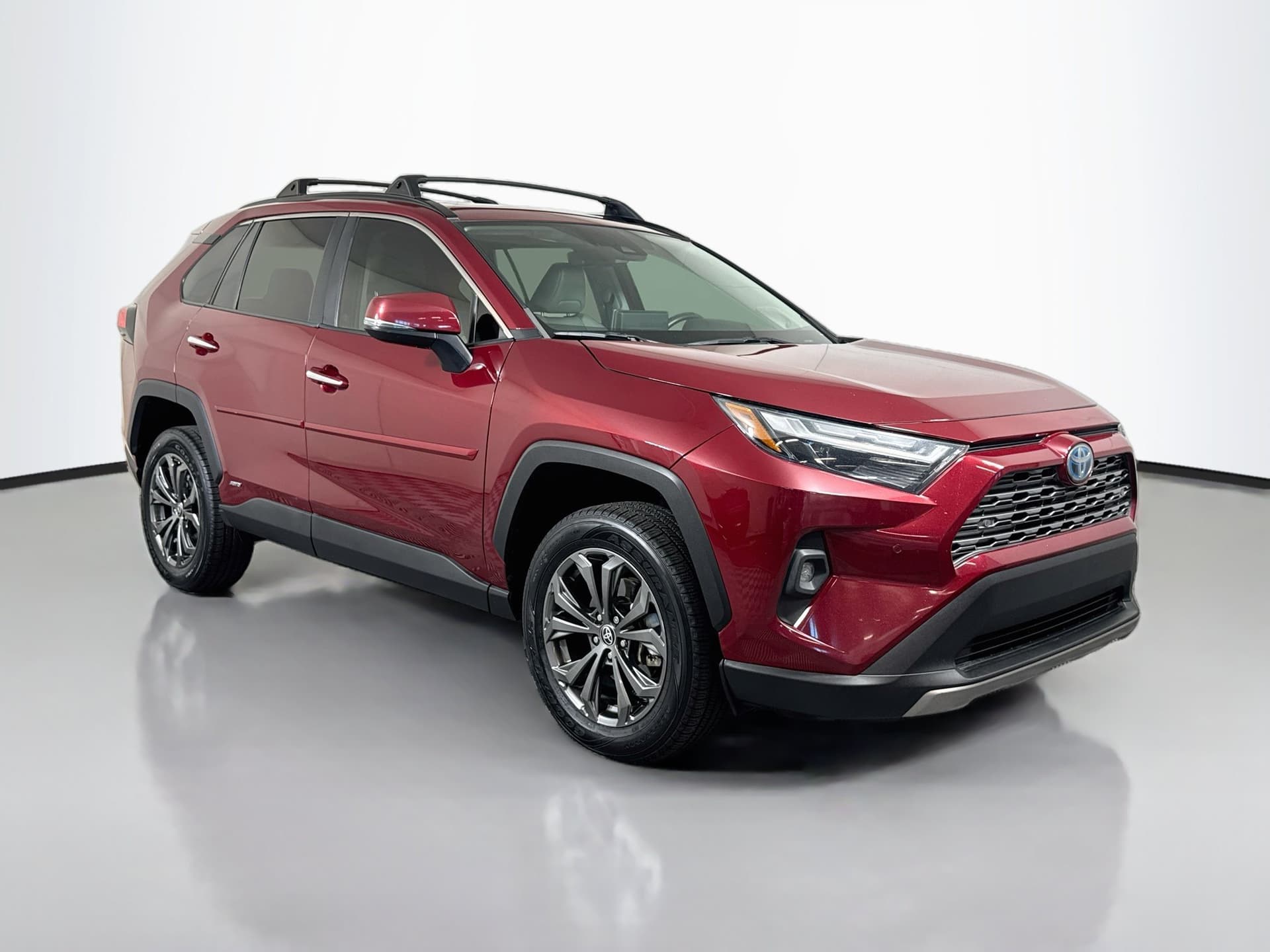 2022 Toyota RAV4 Hybrid Limited — photo 1 of 38