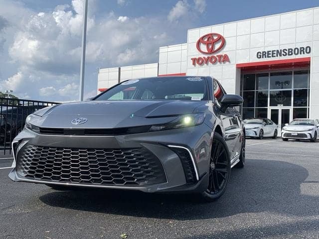 2026 Toyota Camry SE — photo 1 of 80