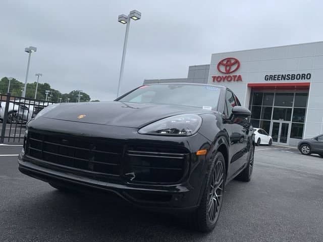 2019 Porsche Cayenne Turbo — photo 1 of 46