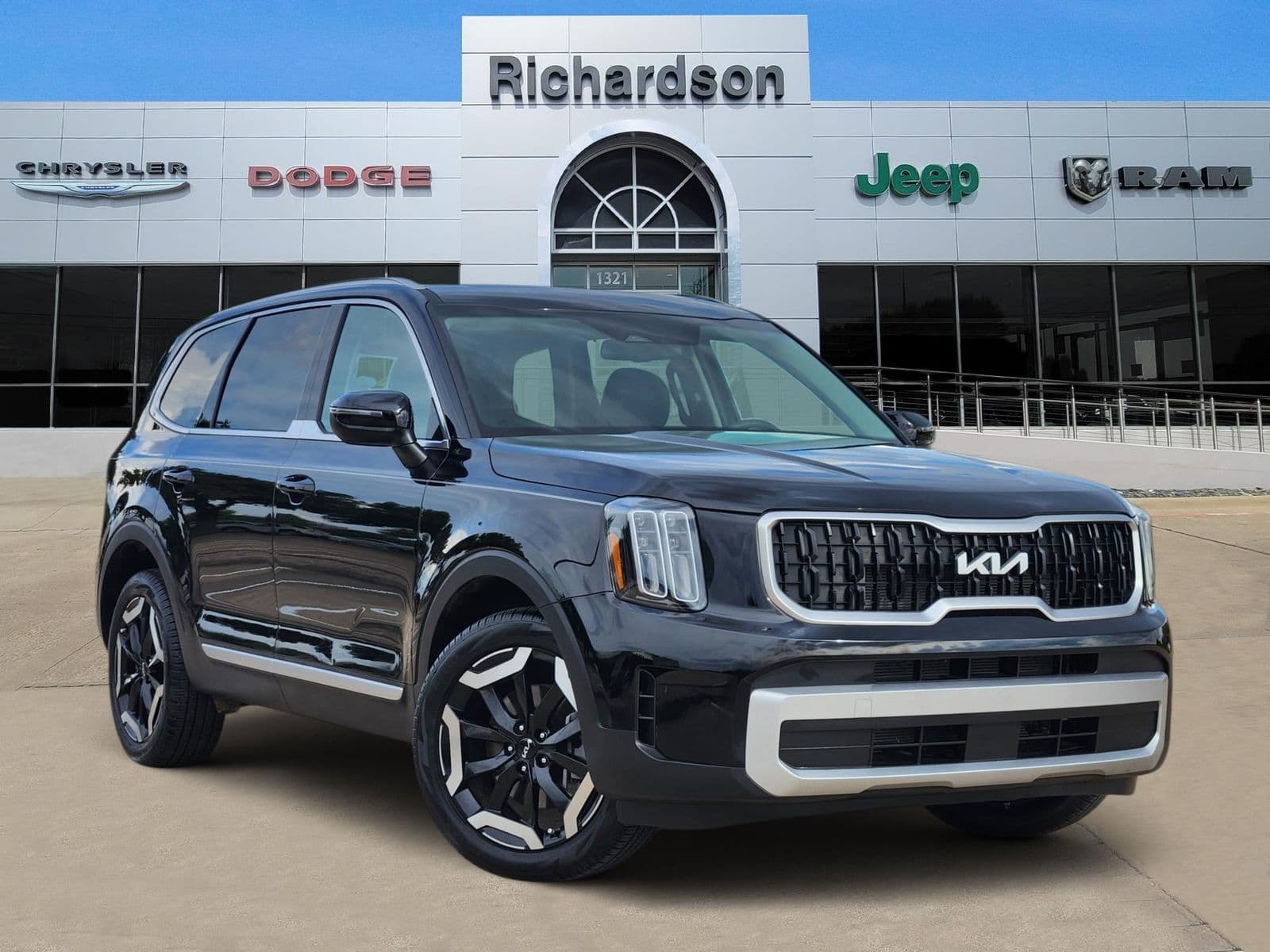 2025 Kia Telluride EX — photo 1 of 43