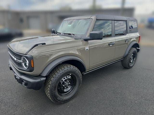 2026 Ford Bronco Big Bend — photo 1 of 33