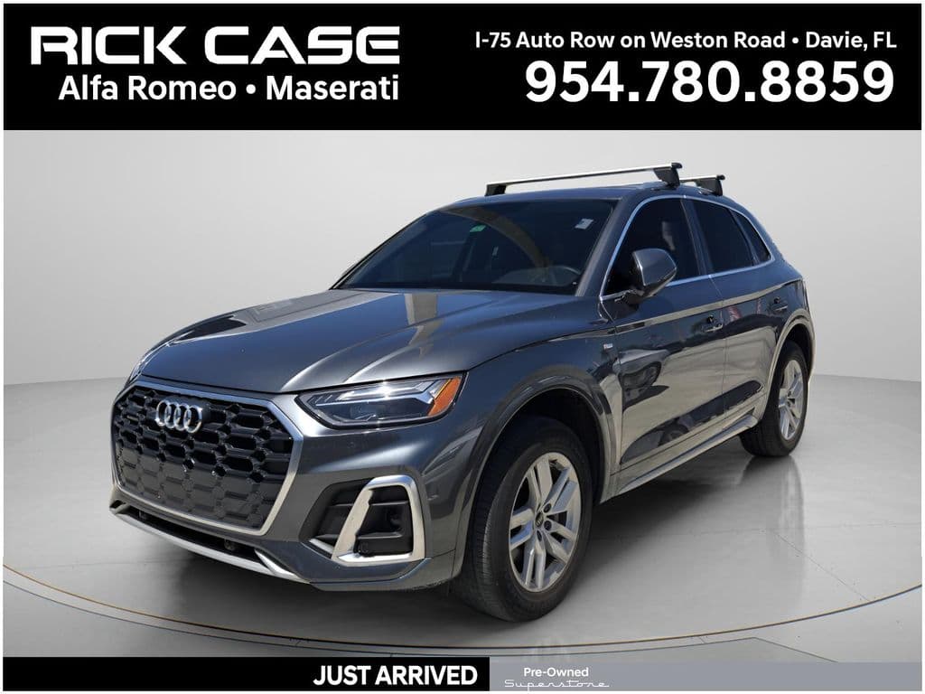 2024 Audi Q5 45 S Line Premium — photo 1 of 11