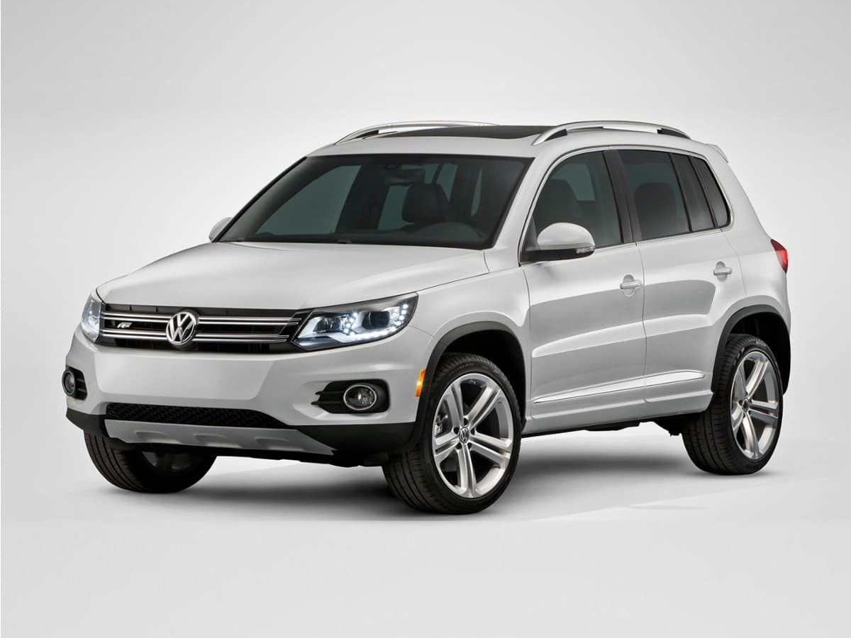 2016 Volkswagen Tiguan Base — photo 1 of 2