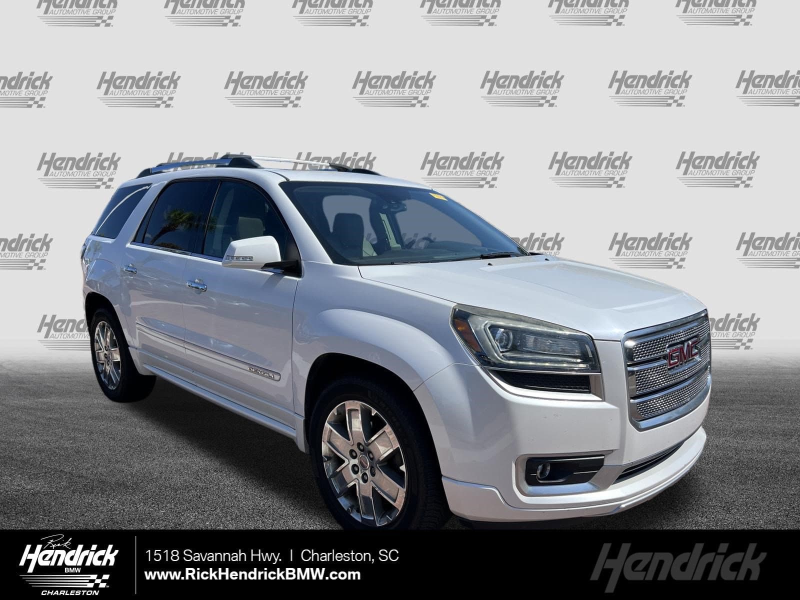 2016 GMC Acadia Denali — photo 1 of 42