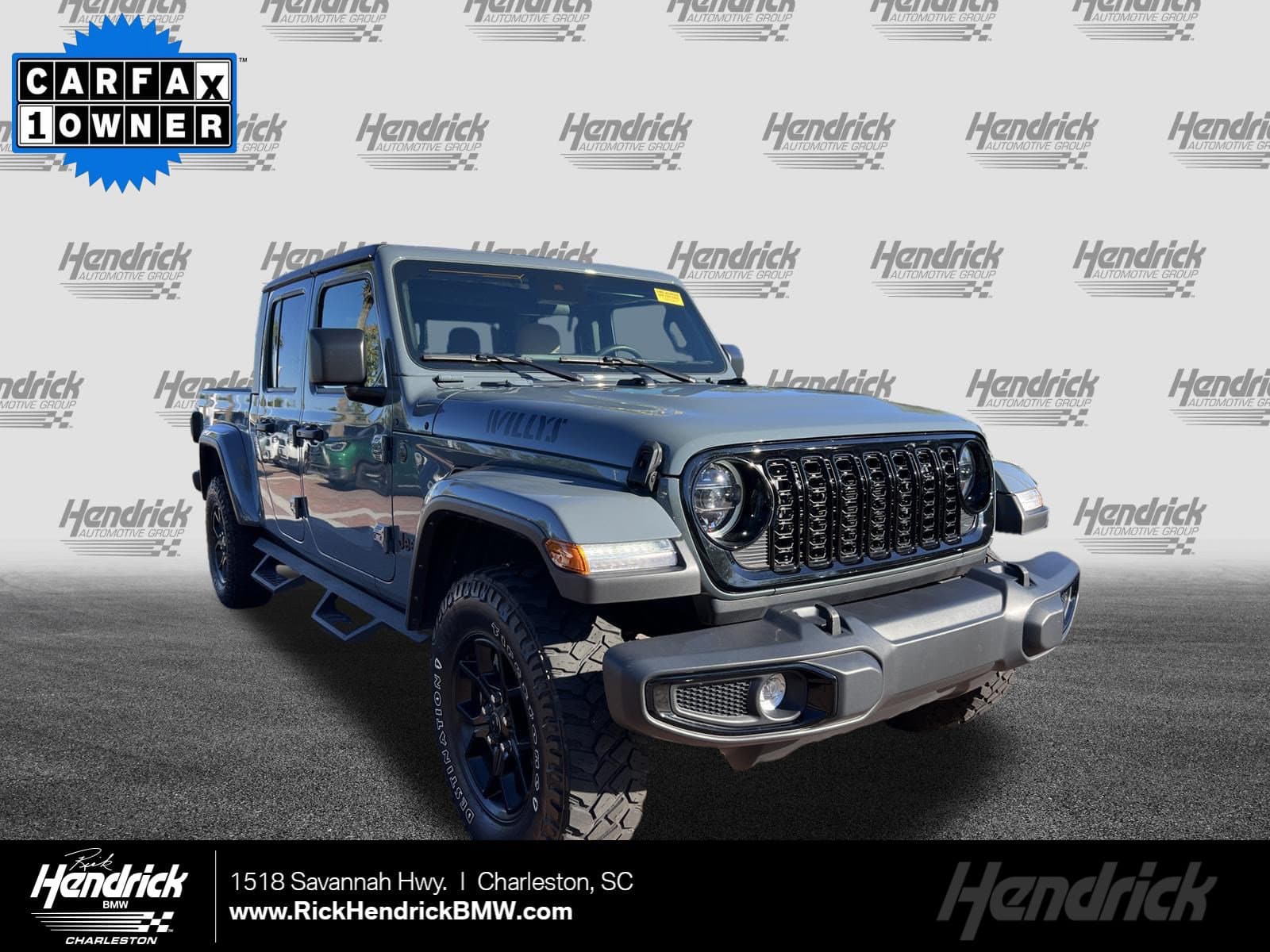 2024 Jeep Gladiator Willys — photo 1 of 37
