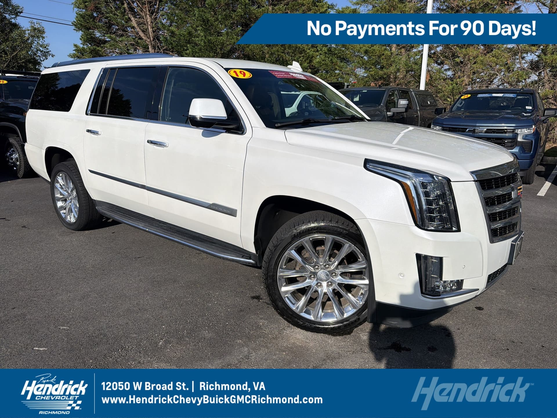 2019 Cadillac Escalade ESV Luxury — photo 1 of 36
