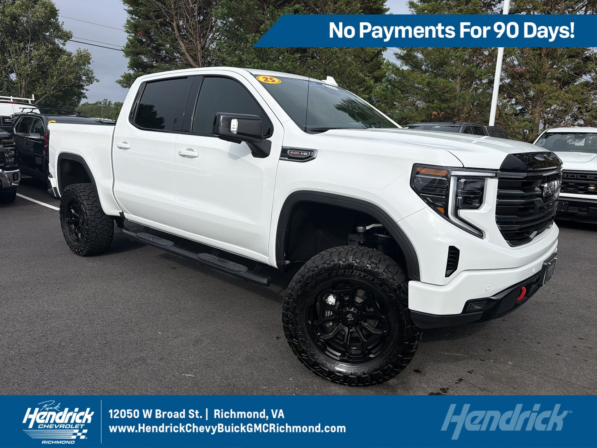 2025 GMC Sierra 1500 AT4 — photo 1 of 38