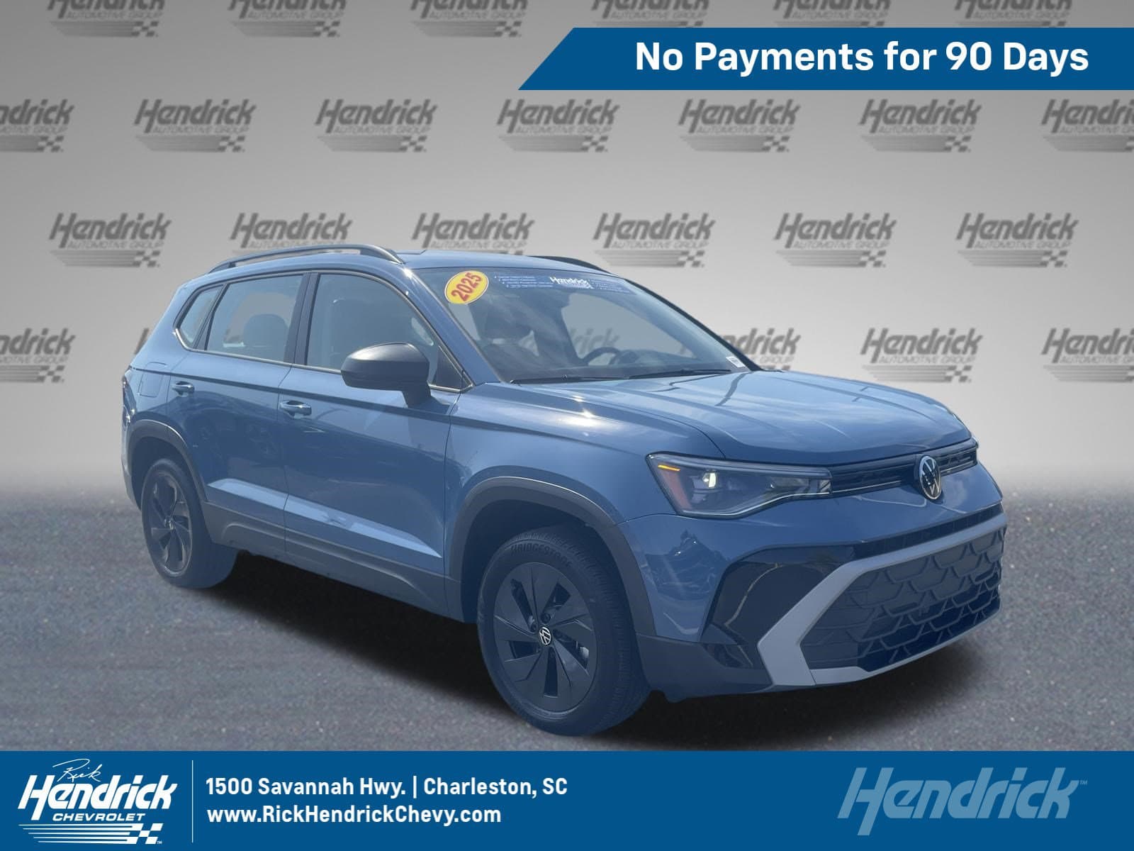 2025 Volkswagen Taos S — photo 1 of 35
