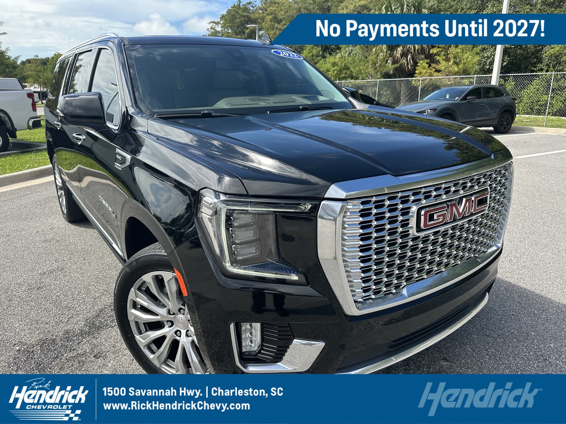 2022 GMC Yukon XL Denali — photo 1 of 43