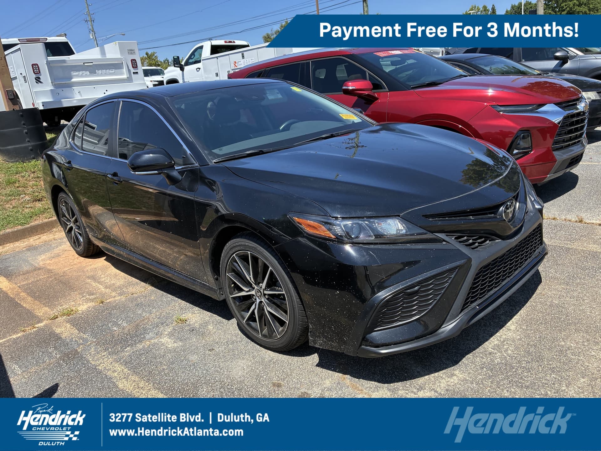 2024 Toyota Camry SE — photo 1 of 9