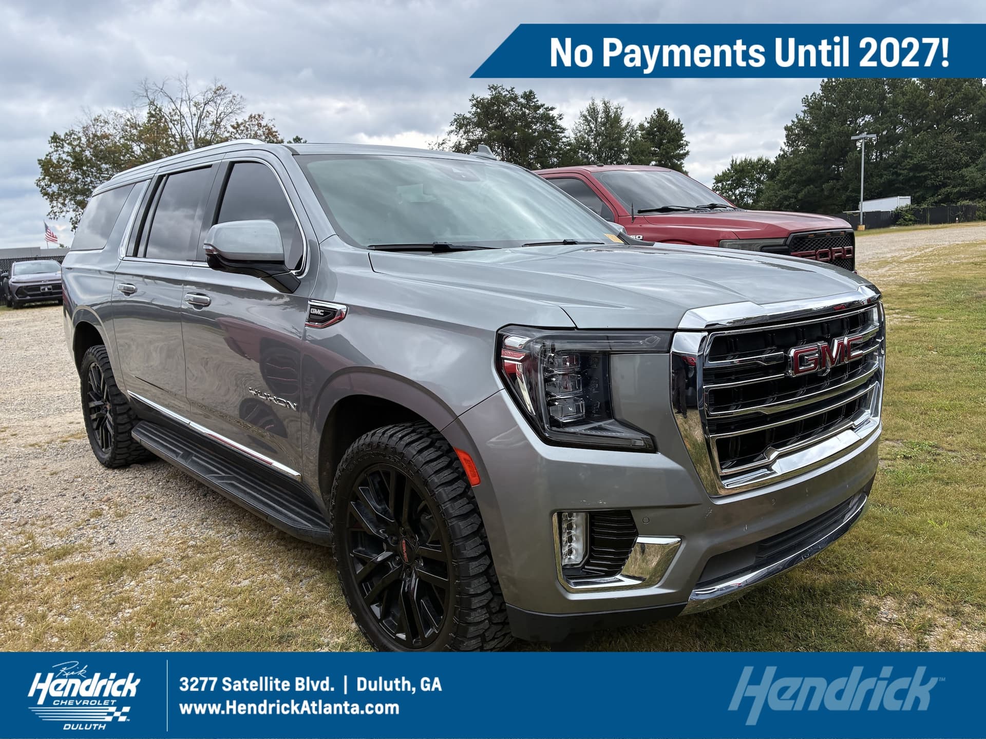2023 GMC Yukon XL SLT — photo 1 of 9