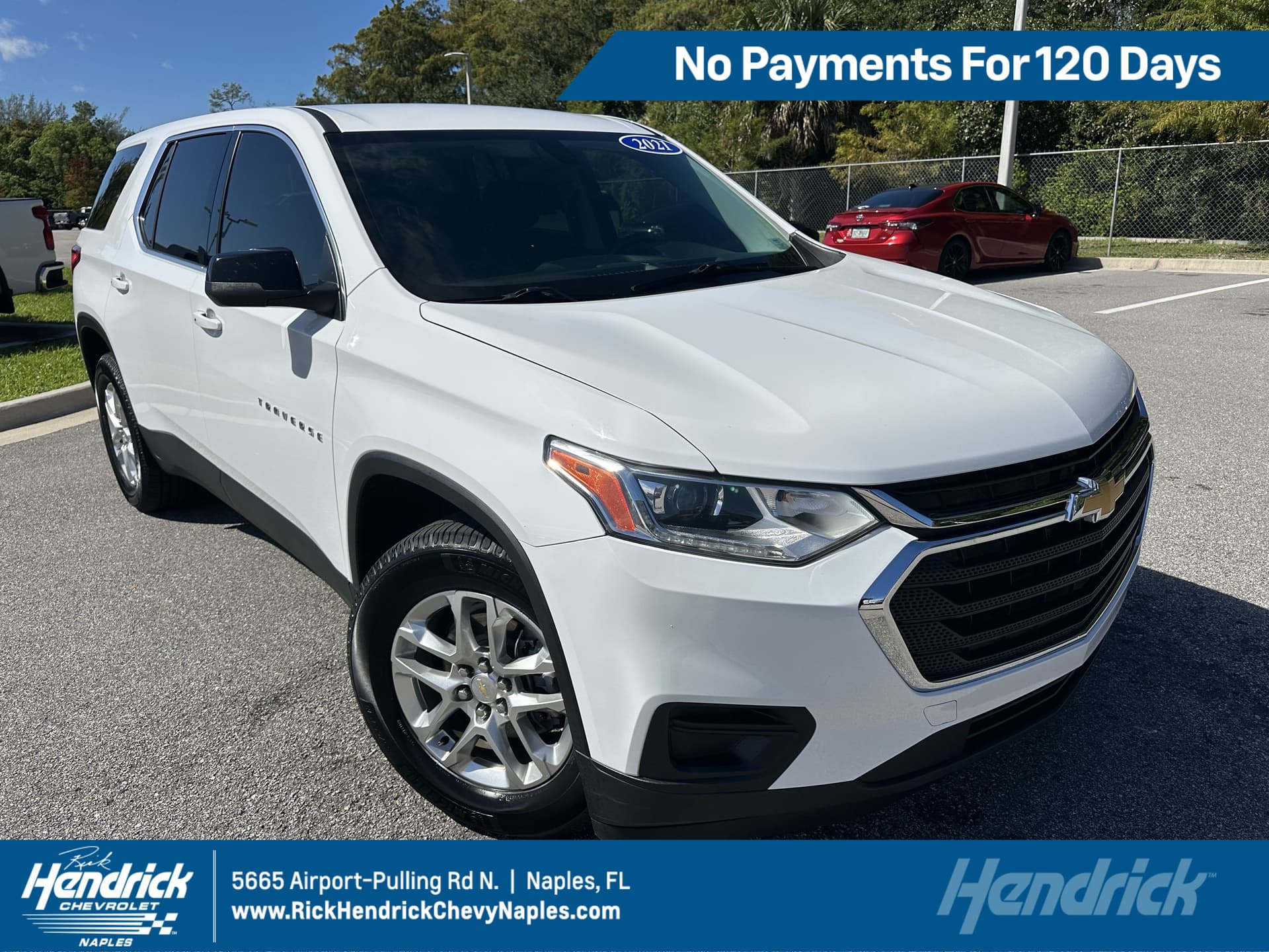 2021 Chevrolet Traverse LS — photo 1 of 41