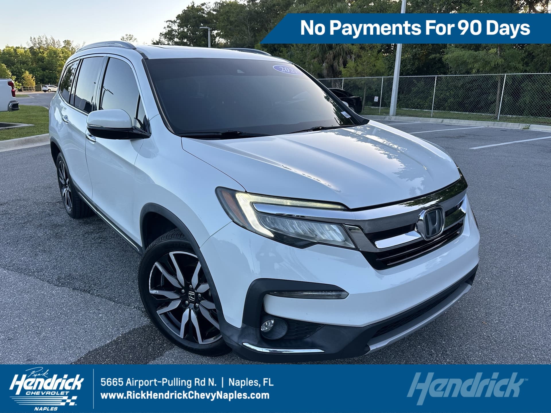 2021 Honda Pilot Touring 7-Passenger — photo 1 of 42