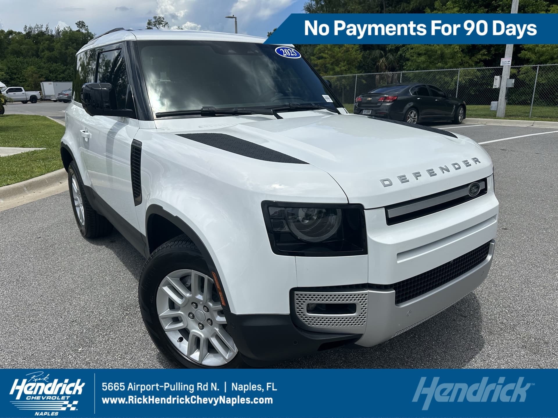 2025 Land Rover Defender S — photo 1 of 39