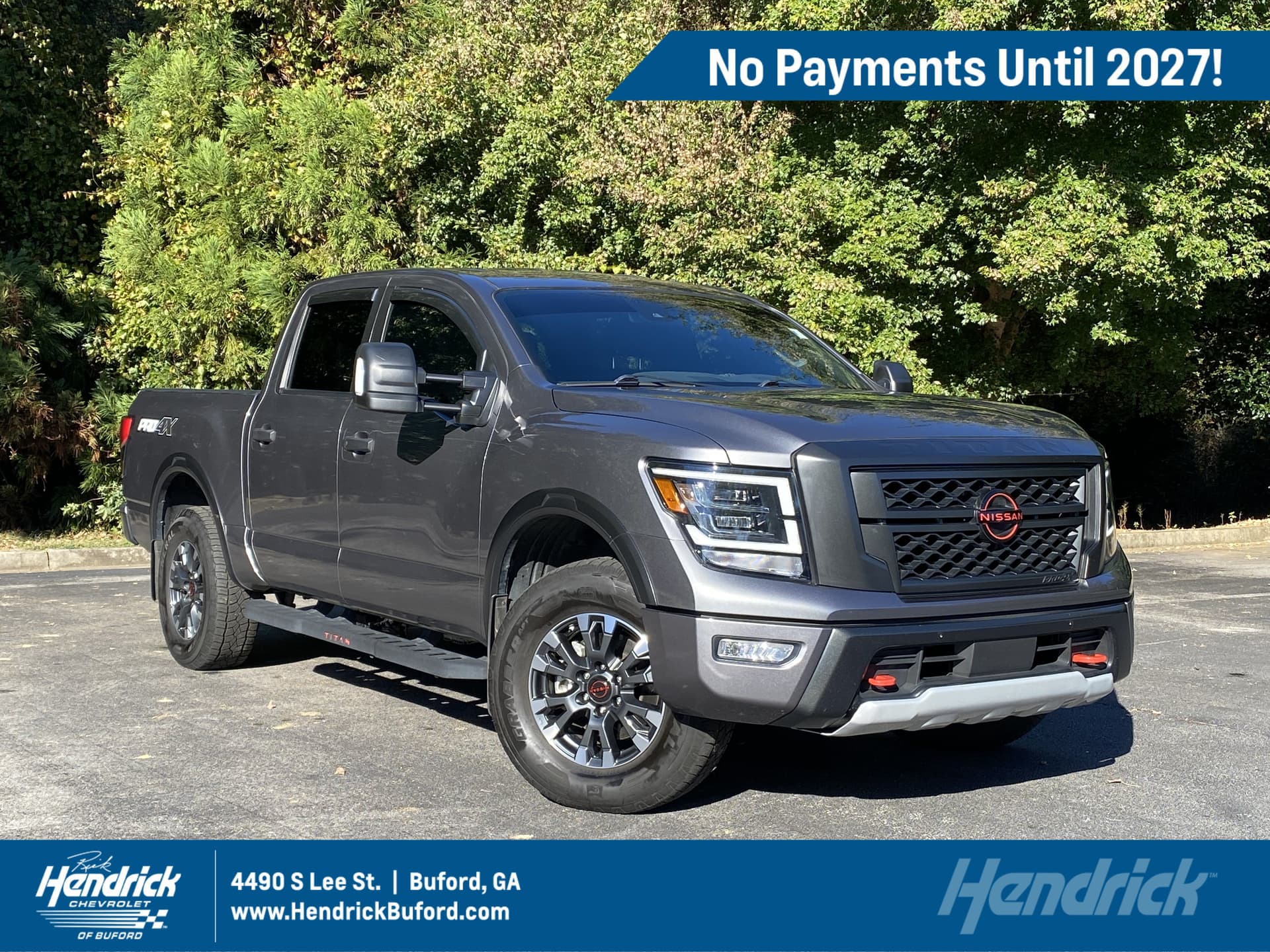 2024 Nissan Titan PRO-4X — photo 1 of 18