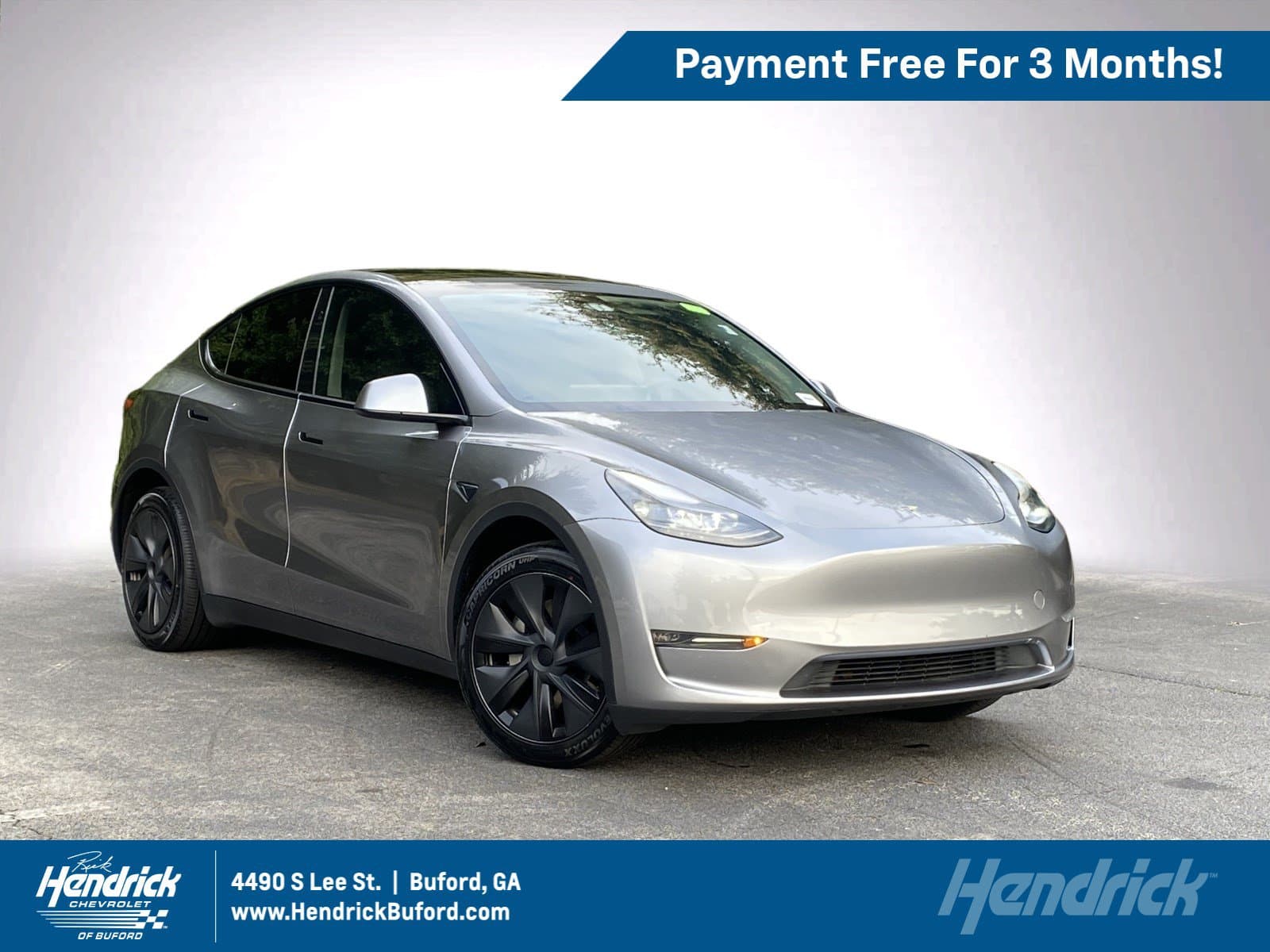 2024 Tesla Model Y Long Range — photo 1 of 37
