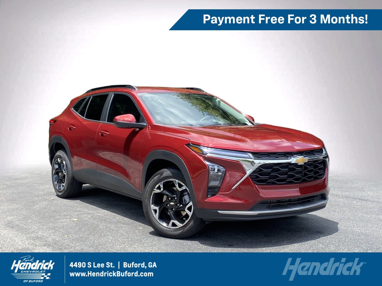 2025 Chevrolet Trax LT — photo 1 of 41