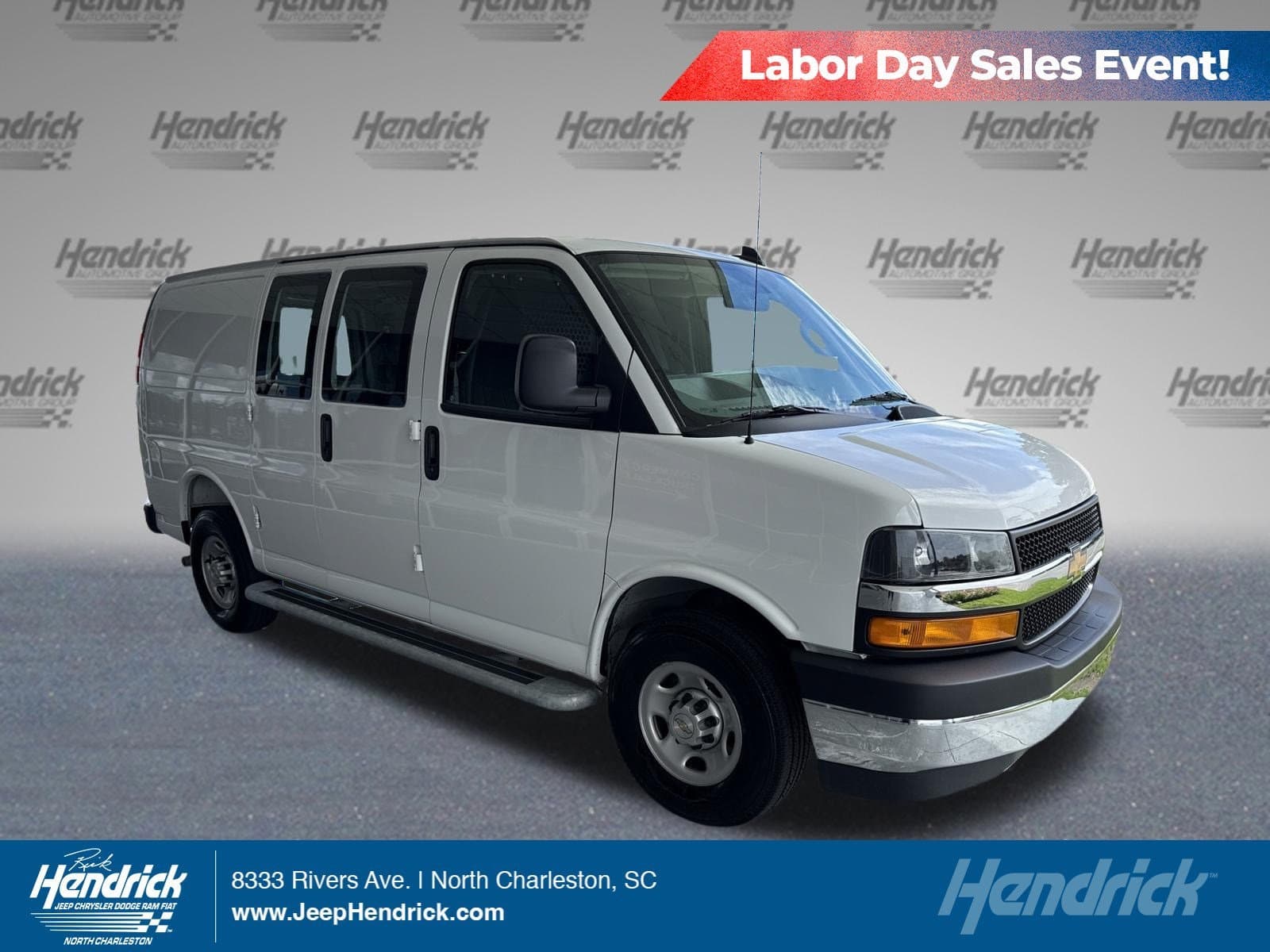 2025 Chevrolet Express Cargo Van Base — photo 1 of 34