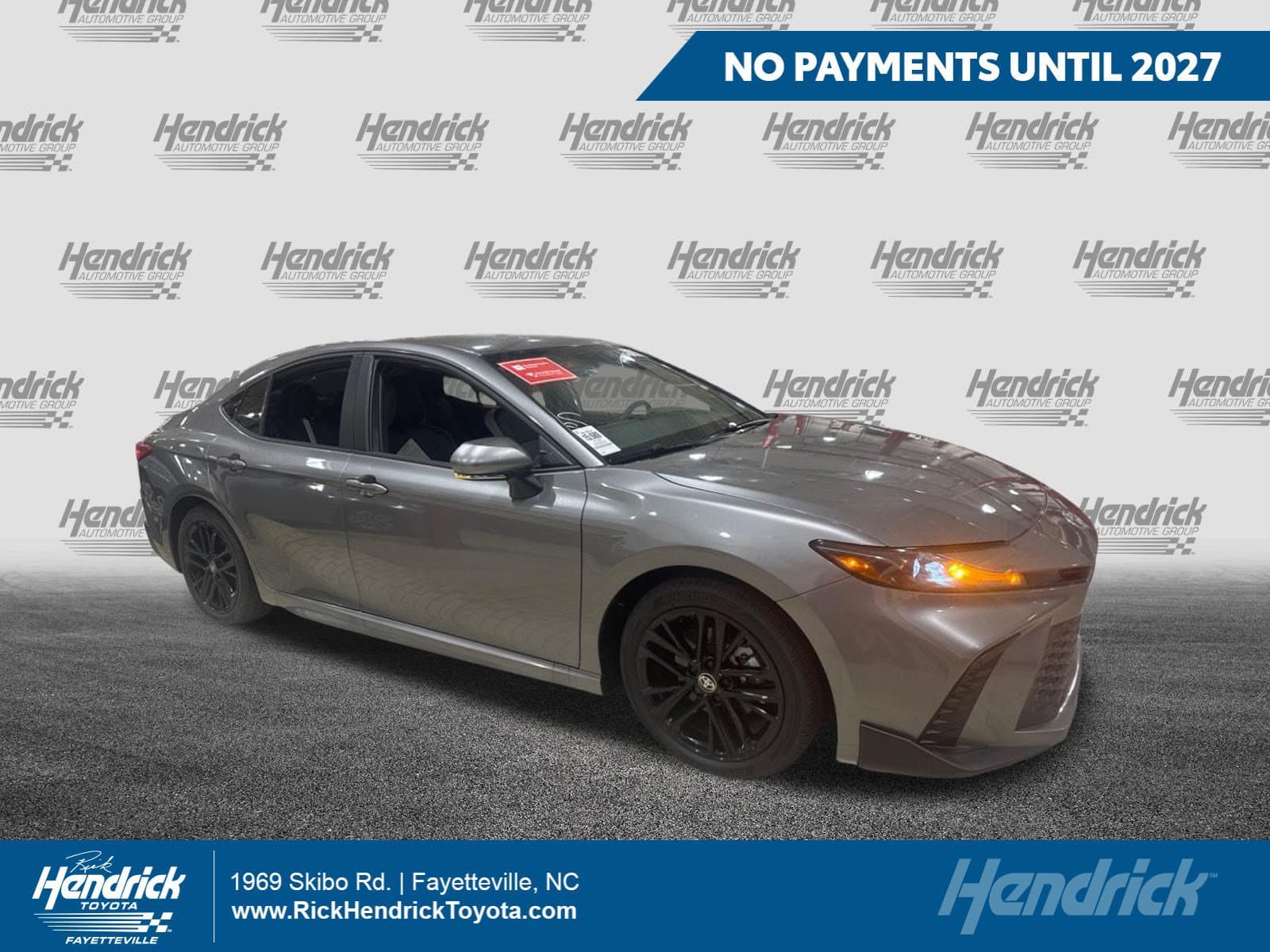 2026 Toyota Camry SE — photo 1 of 11