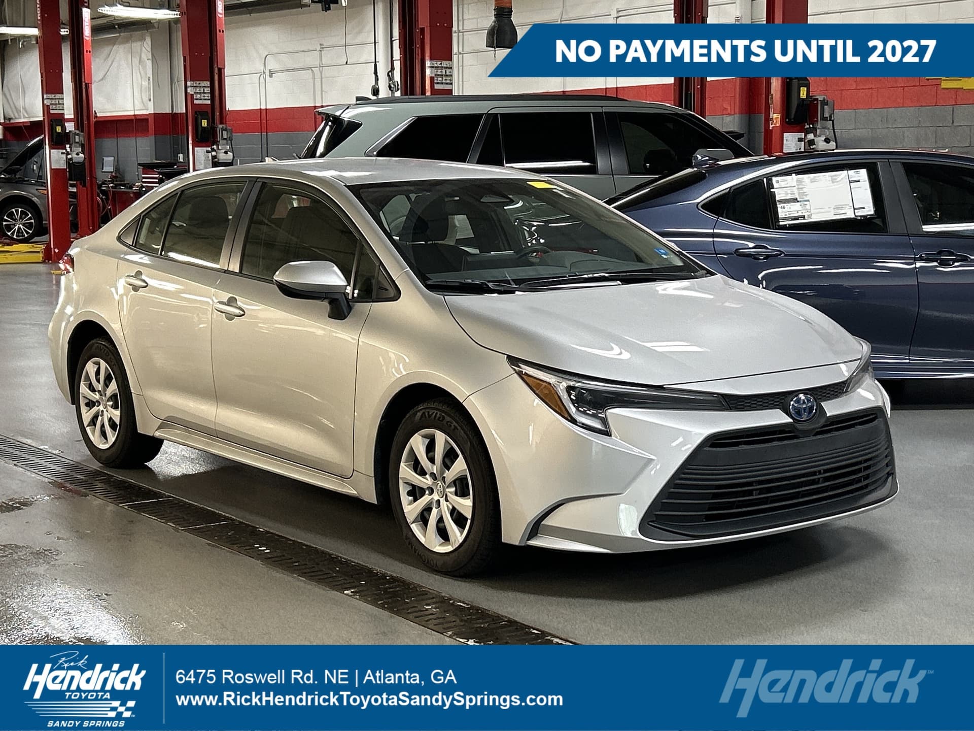 2023 Toyota Corolla Hybrid LE — photo 1 of 11