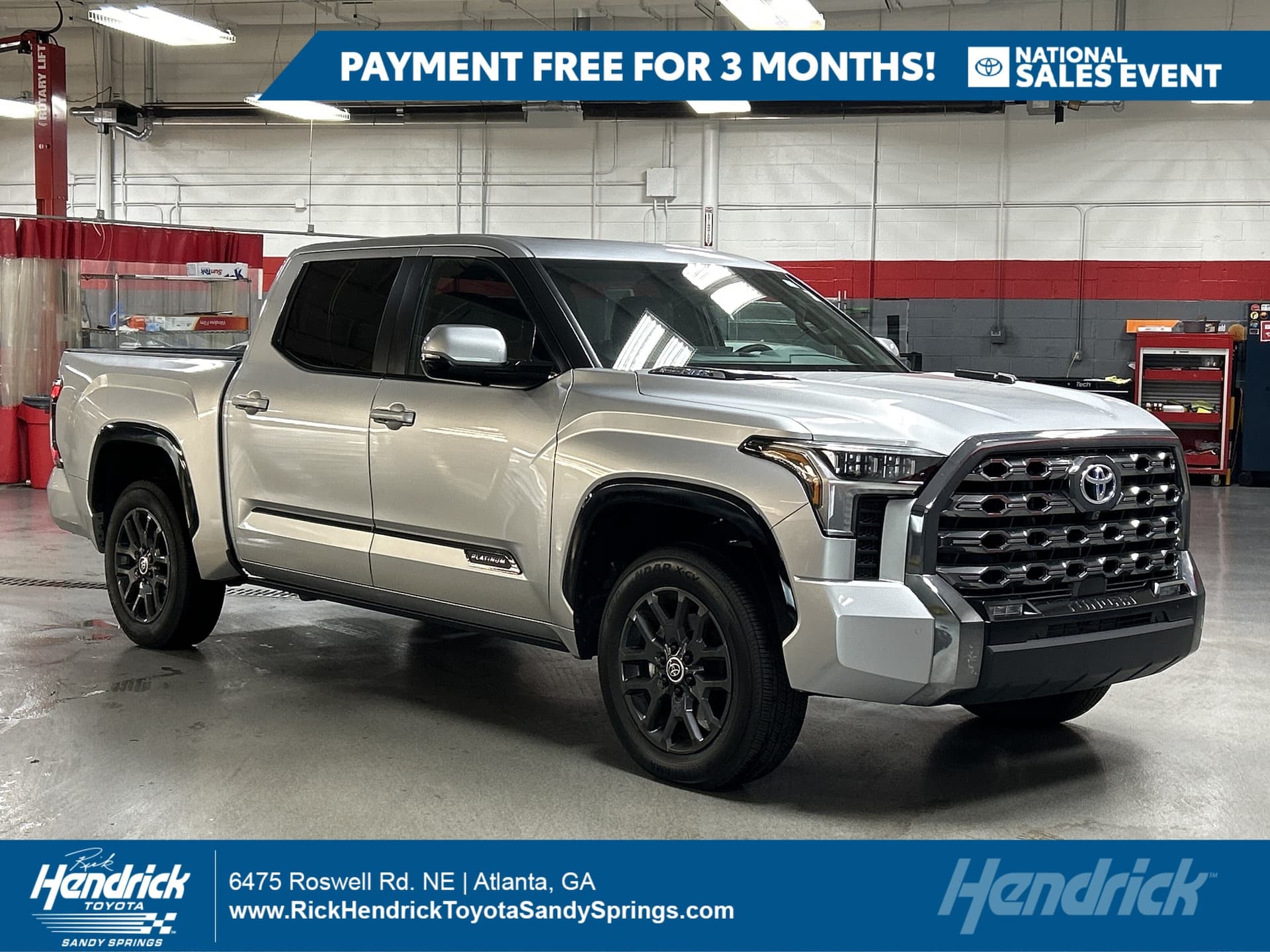 2024 Toyota Tundra 4WD Platinum Hybrid — photo 1 of 34