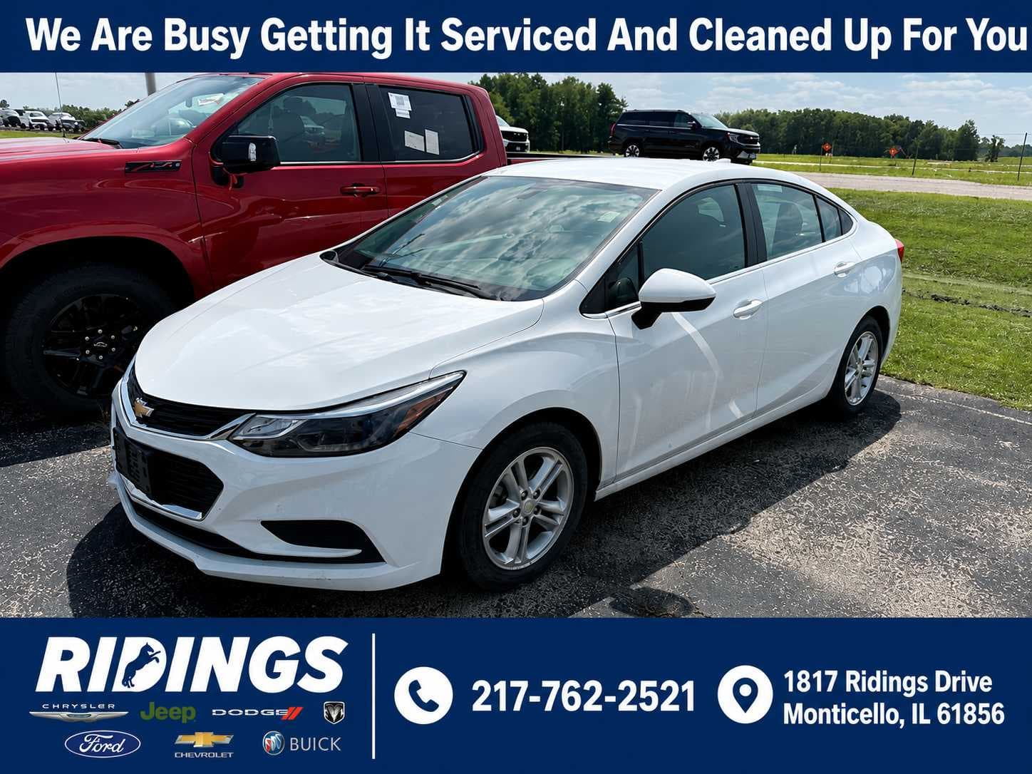 2017 Chevrolet Cruze LT — photo 1 of 7