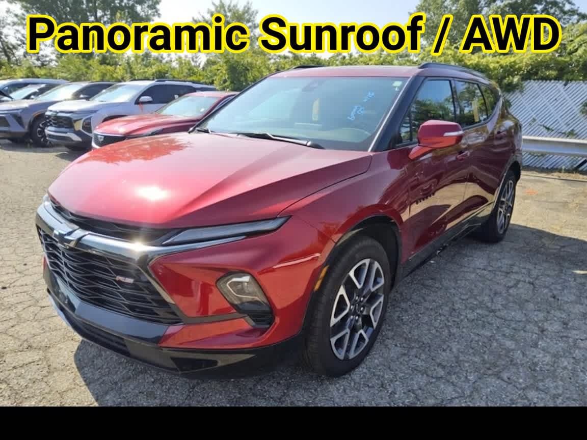 2025 Chevrolet Blazer RS — photo 1 of 15
