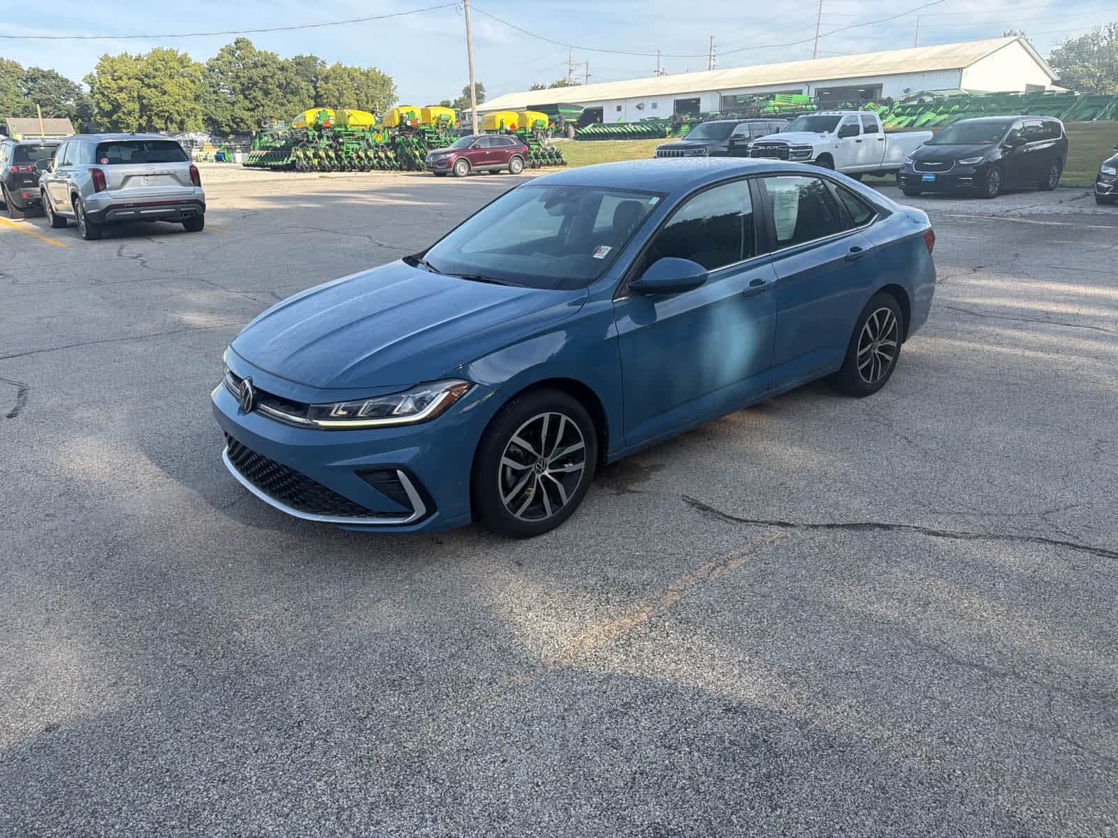 2025 Volkswagen Jetta SE — photo 1 of 10