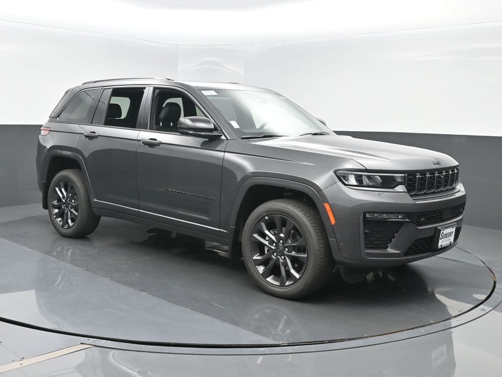 2026 Jeep Grand Cherokee LIMITED RESERVE 4X4 — photo 1 of 43