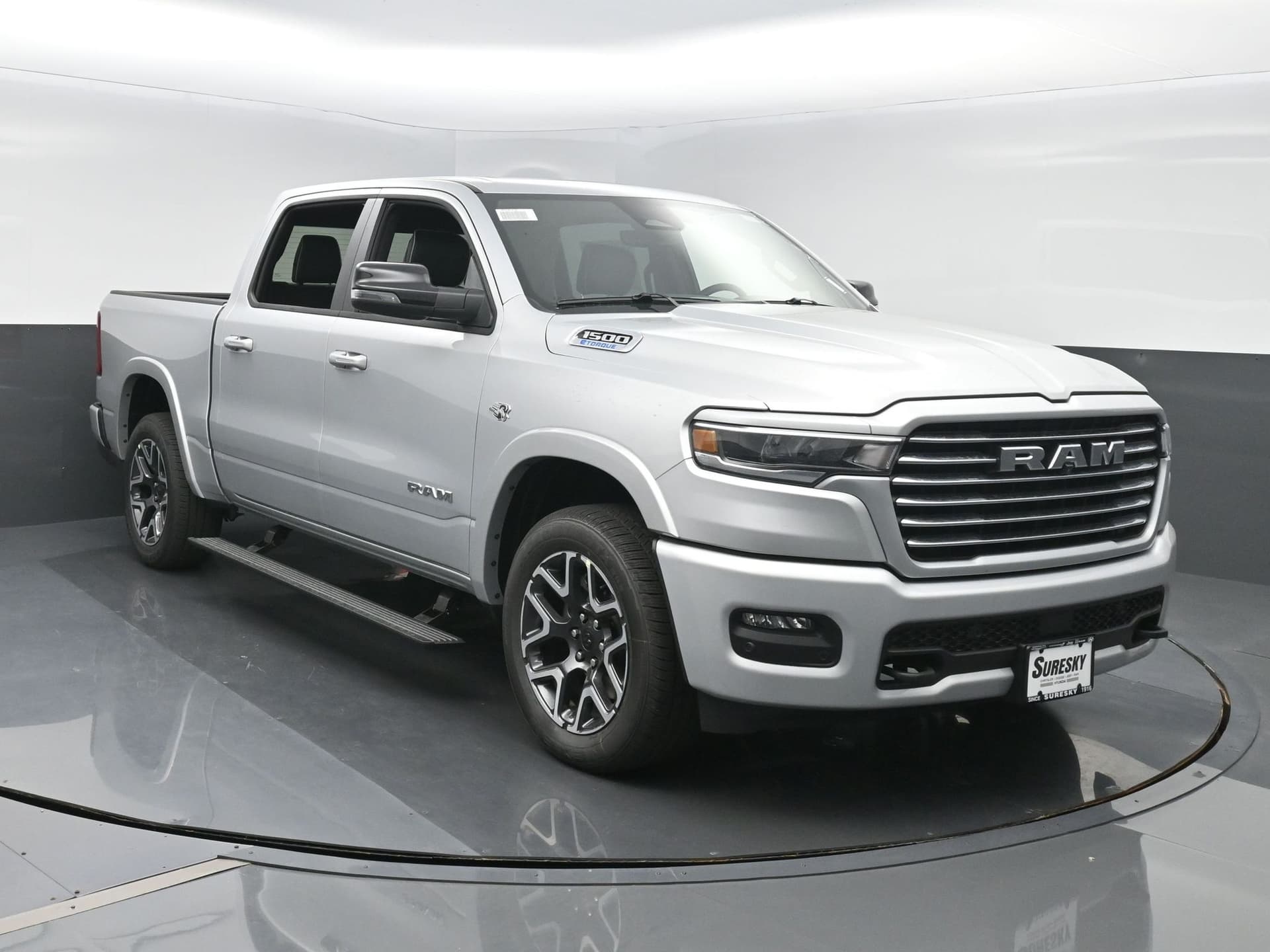 2027 RAM 1500 Laramie — photo 1 of 49