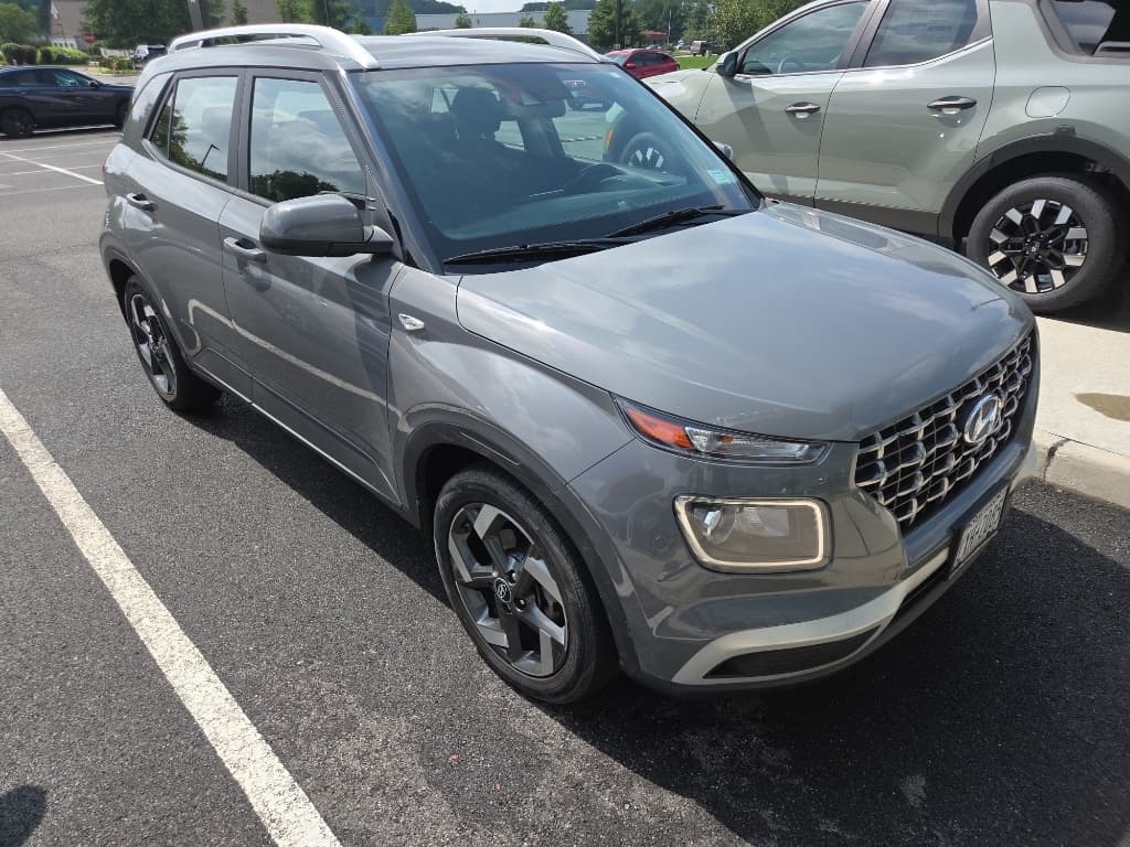 2021 Hyundai Venue SEL — photo 1 of 16