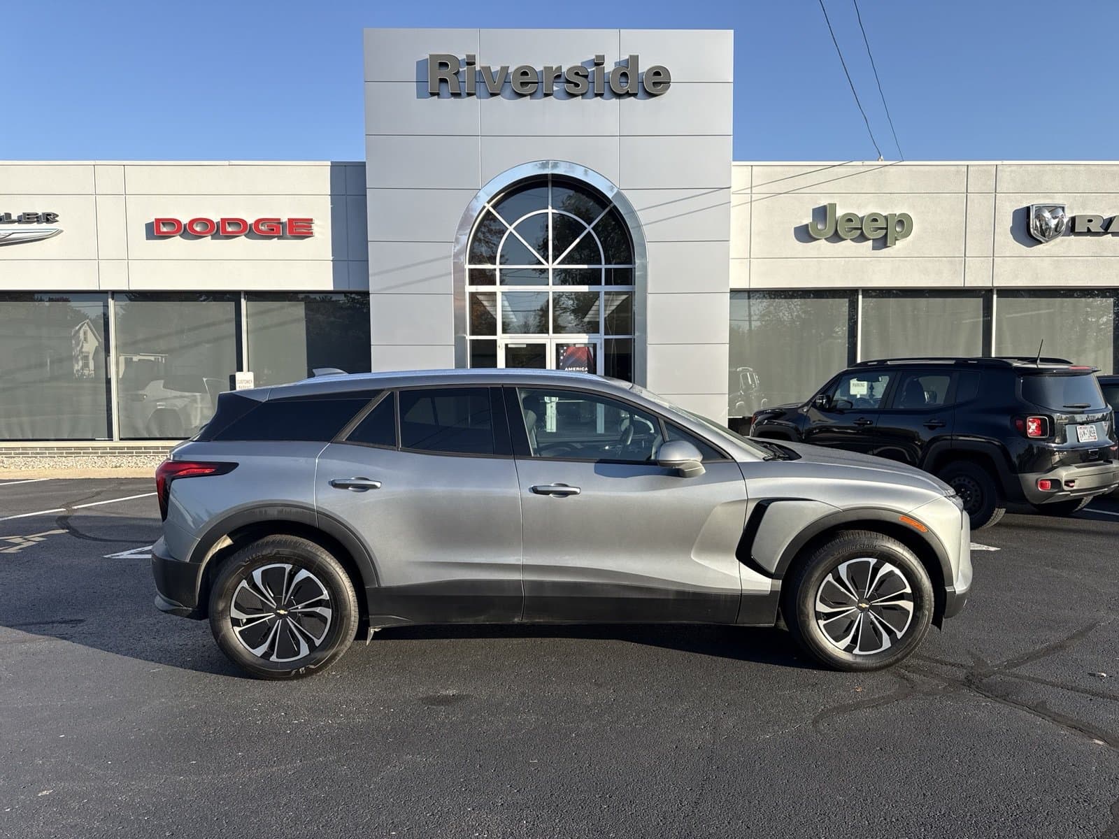 2024 Chevrolet Blazer EV Base — photo 1 of 5