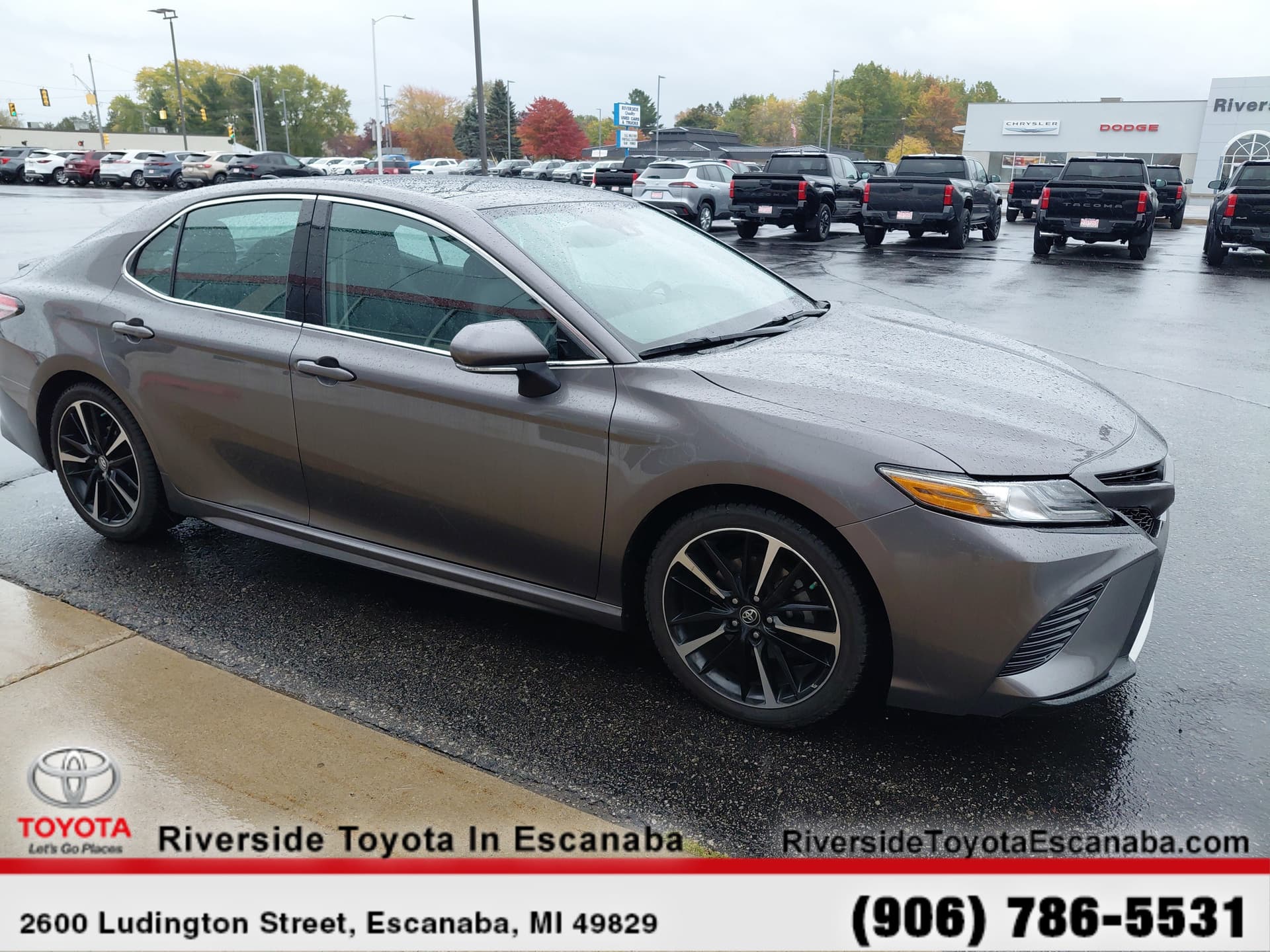 2019 Toyota Camry XSE — photo 1 of 28