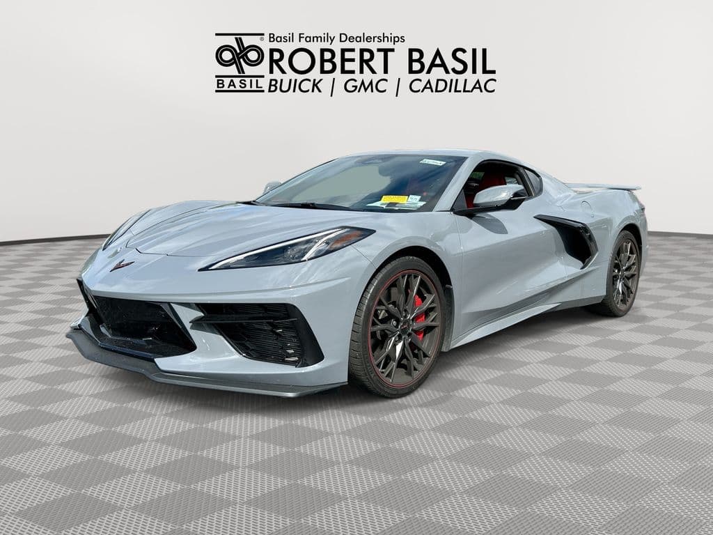 2025 Chevrolet Corvette Stingray — photo 1 of 31