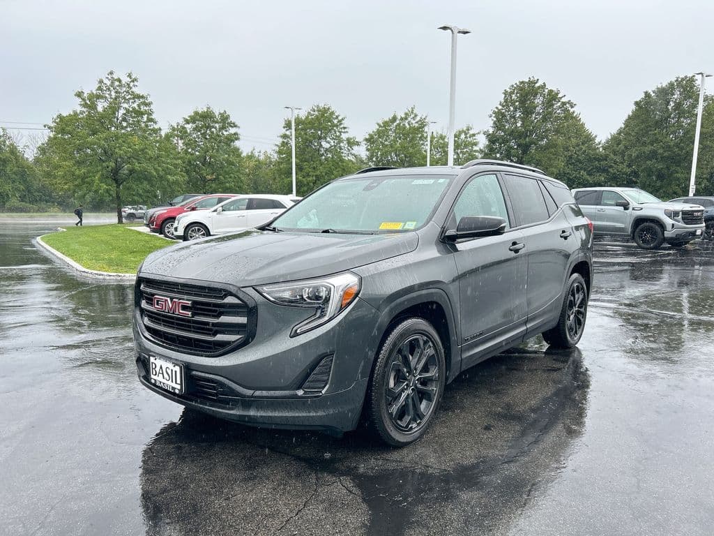 2020 GMC Terrain SLE — photo 1 of 14