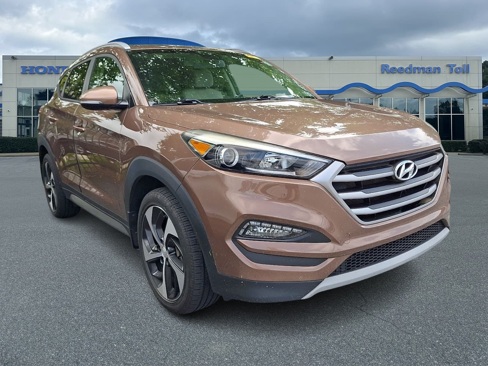 2017 Hyundai Tucson Sport — photo 1 of 5