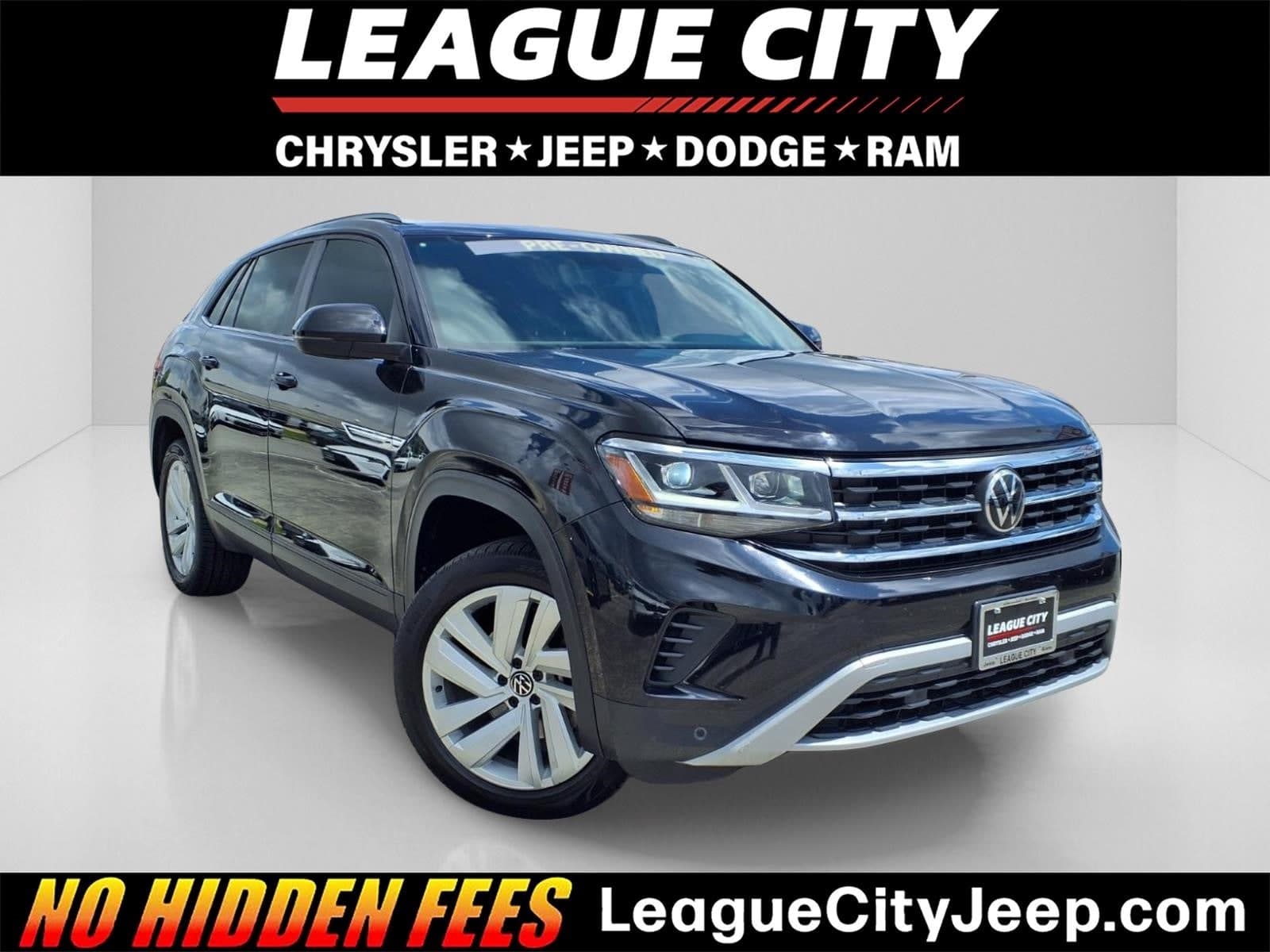 2022 Volkswagen Atlas Cross Sport 3.6L V6 SE w/Technology — photo 1 of 21