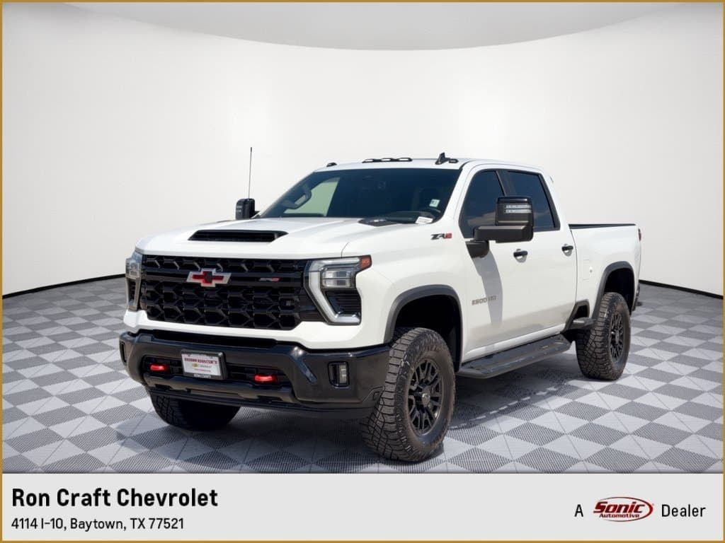 2024 Chevrolet Silverado 2500HD ZR2 — photo 1 of 32