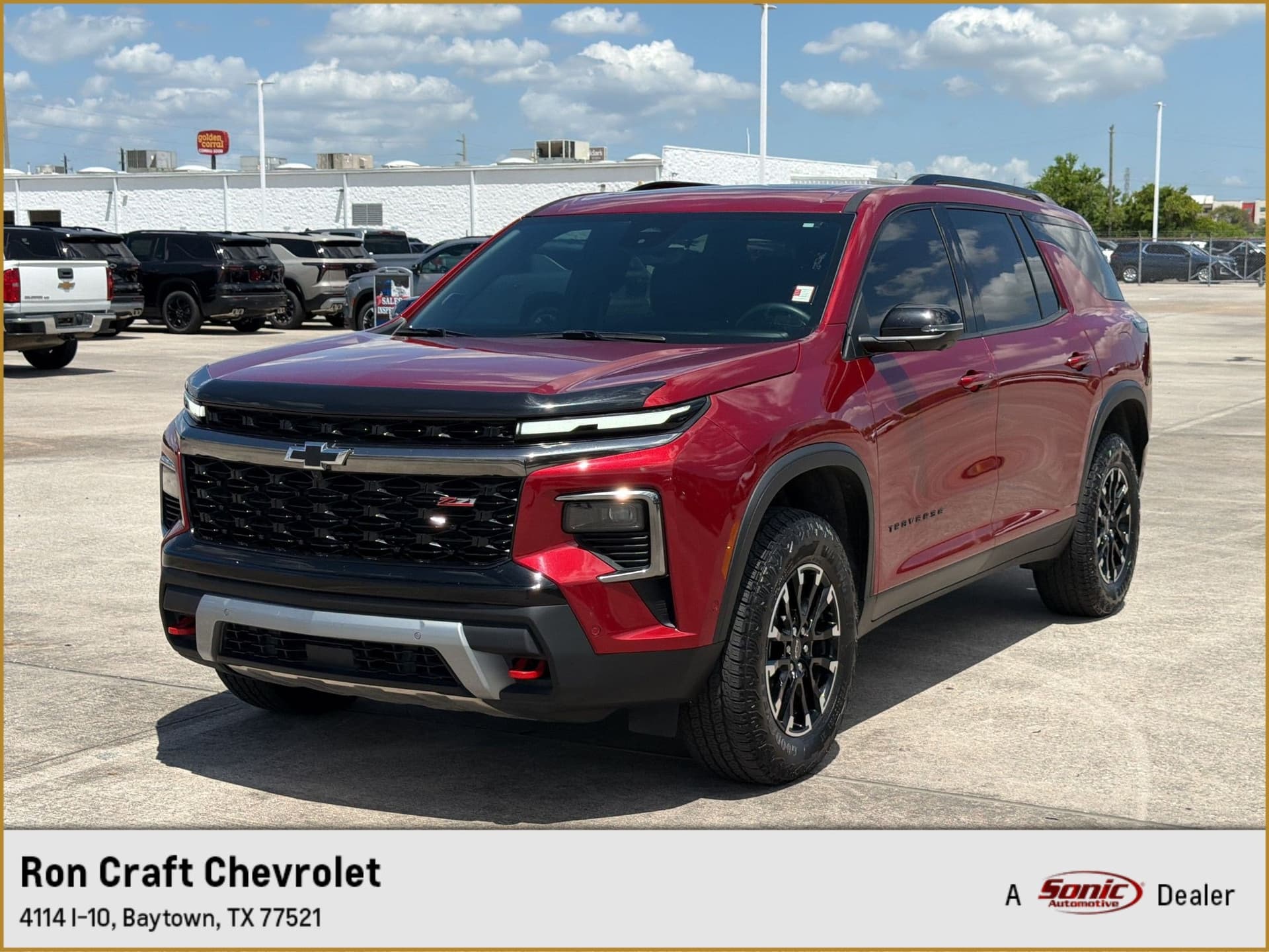 2024 Chevrolet Traverse Z71 — photo 1 of 34