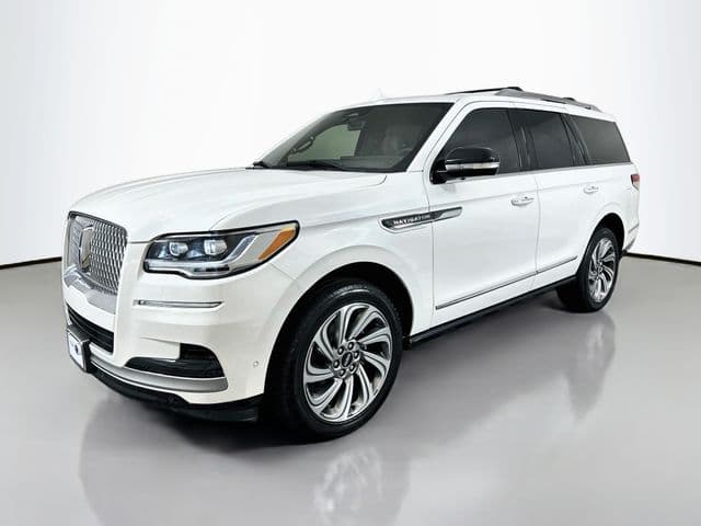 2023 Lincoln Navigator Reserve — photo 1 of 32