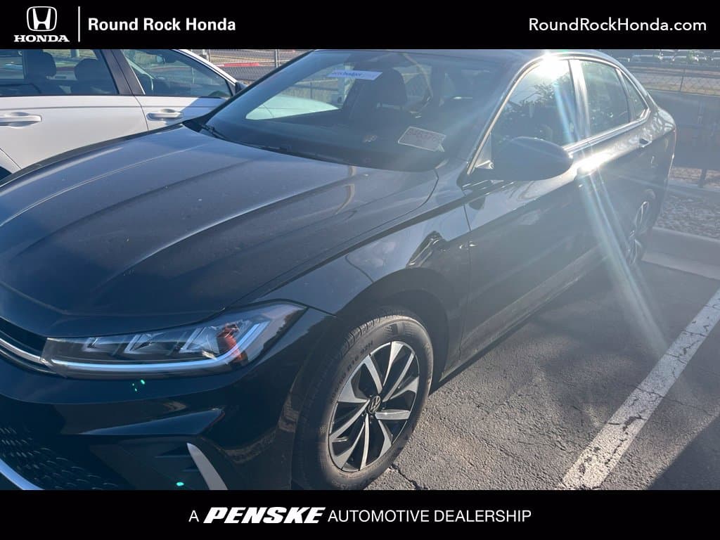 2025 Volkswagen Jetta S — photo 1 of 4