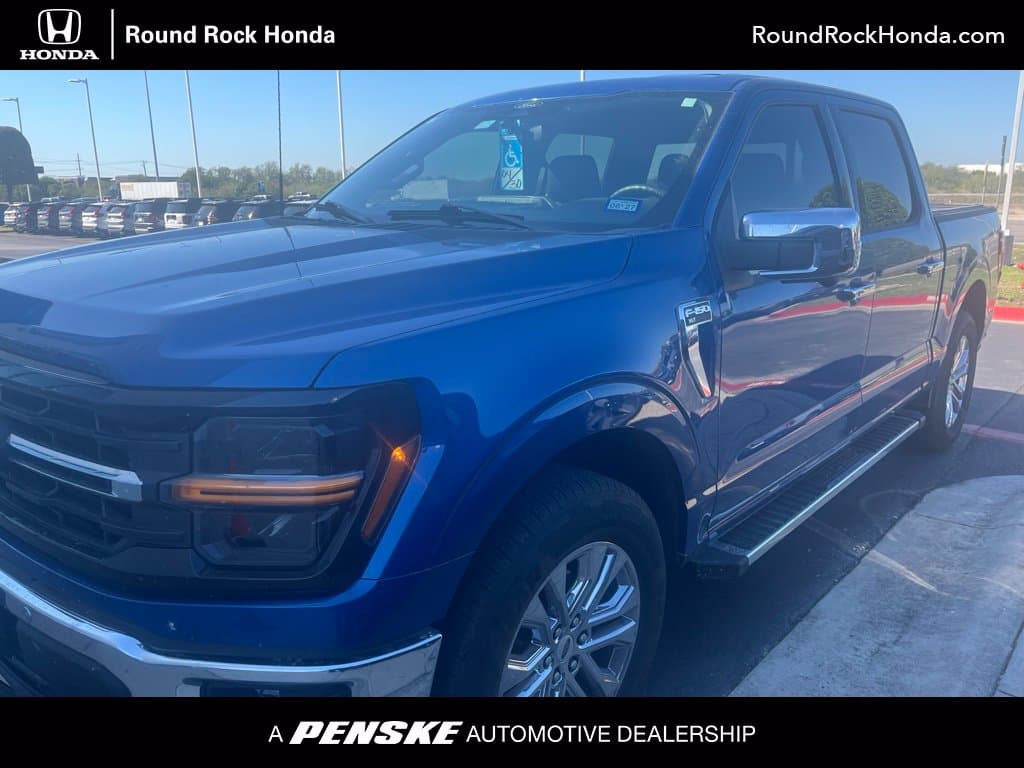 2025 Ford F-150 XLT — photo 1 of 5